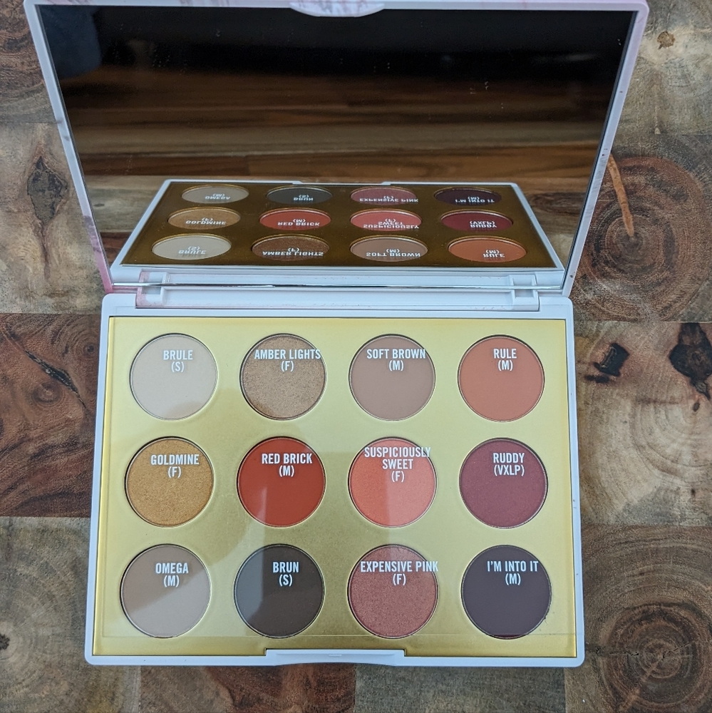 Mac Cosmetics Electric Wonder Eye 12 Shadow Palette New in Box ❤️
